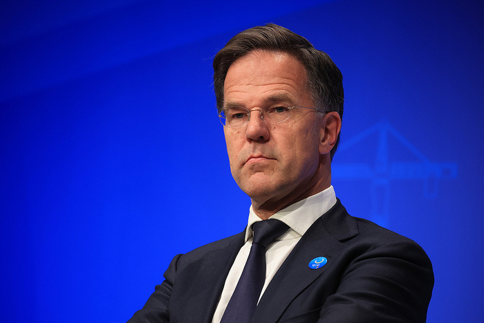 【蜗牛棋牌】北约秘书长与美国总统通话 讨论格陵兰岛问题