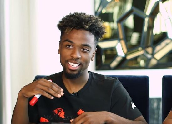 【蜗牛棋牌】队报：马赛决定清洗中场安赫尔·戈麦斯，要求他在冬季找到新下家