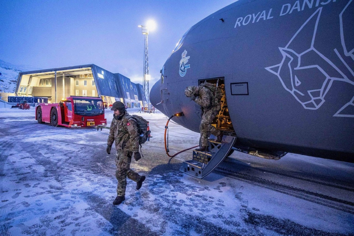【蜗牛棋牌】美媒：丹麦向格陵兰岛增派部队，军方发布士兵抵达照片