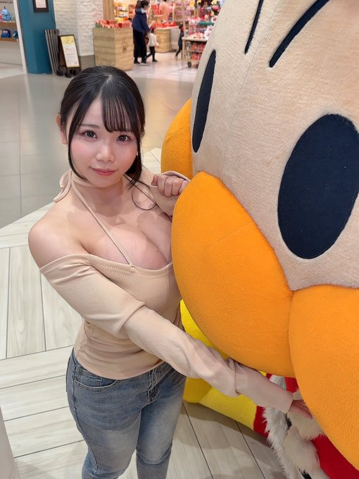 恋川小桃(恋川こもも)出道作品番号及封面,恋川小桃个人简介【EV扑克下载】