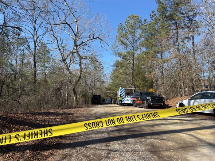 【蜗牛棋牌】美国发生两起小型飞机坠毁事故 已致1死1伤