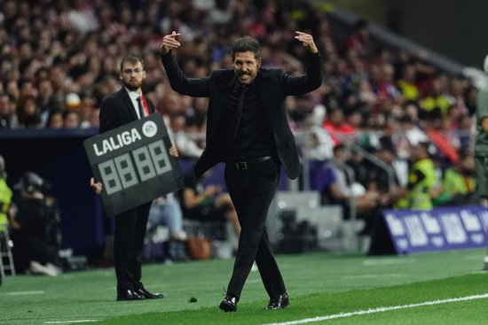 【蜗牛棋牌】阿斯：西蒙尼的新战术奏效了，马竞以极高的节奏和震撼力碾压巴萨