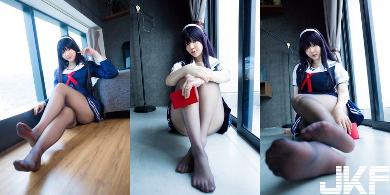 【蜗牛棋牌】爆乳Coser化身「巨乳霞之丘詩羽」薄絲黑絲襪+水手服　超邪惡視角根本逼人犯罪啊