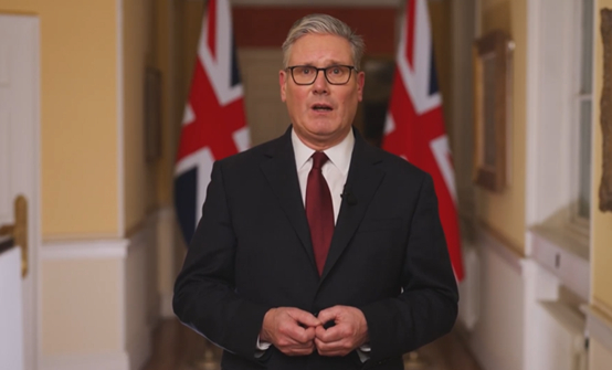 【蜗牛棋牌】斯塔默:英国决定接受美方请求,允许美使用英方有关军事基地打击伊朗导弹设施
