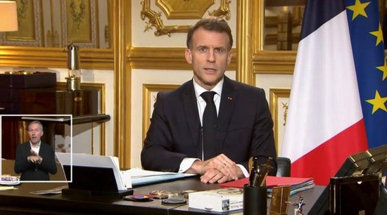 【蜗牛棋牌】马克龙：法国“戴高乐”号航母将部署在地中海