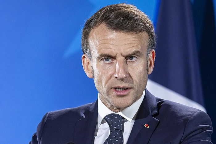 【蜗牛棋牌】马克龙分别与伊朗和美国总统通话 就国际局势交换意见