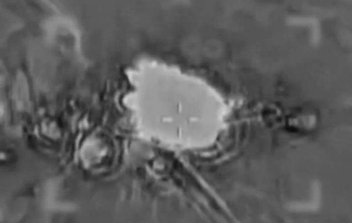 【蜗牛棋牌】以军称袭击伊朗西部和中部地区200多个目标