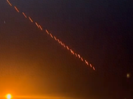 【蜗牛棋牌】巴格达“绿区”再遭袭，美驻伊拉克大使馆启动防空系统