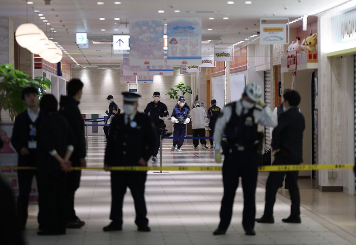 【蜗牛棋牌】持刀伤人案暴露日本社会危机，民调：79.7%受访者认为，日本治安在过去10年恶化