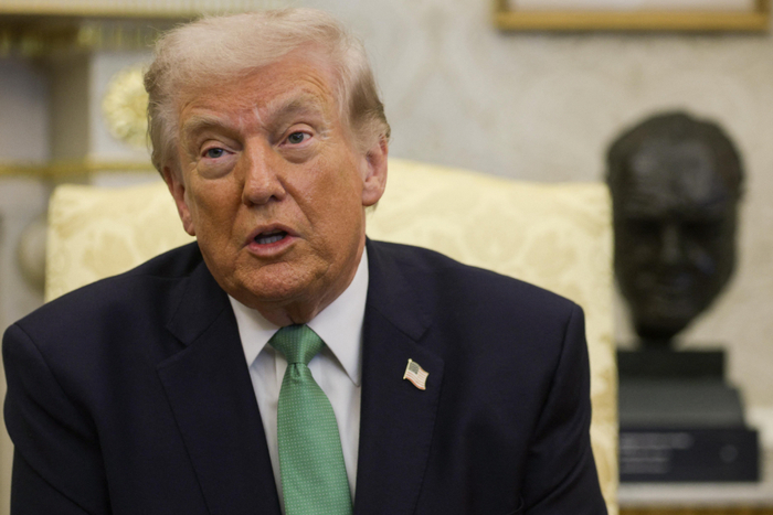 【蜗牛棋牌】“希望夺取伊朗石油” 特朗普称可能占领哈尔克岛