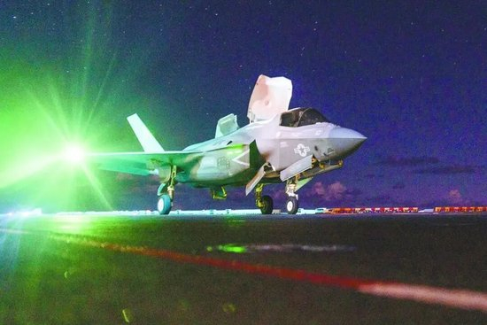 【蜗牛棋牌】大举增兵!“美军第三艘航母已出动”