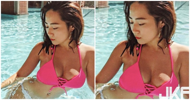 【蜗牛棋牌】正妹下水「養眼美乳現形」！超傲人乳量差點爆出，視角真的太邪惡！