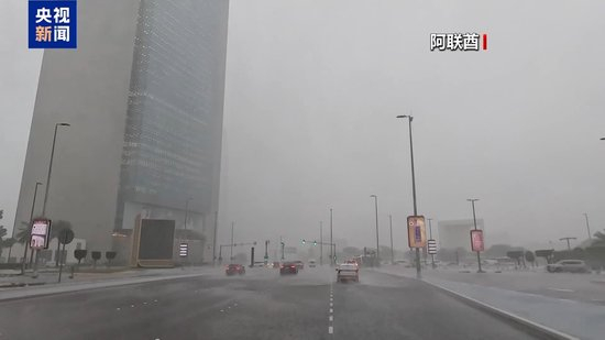 【蜗牛棋牌】美以伊军事行动密集开展 霍尔木兹海峡局势升级