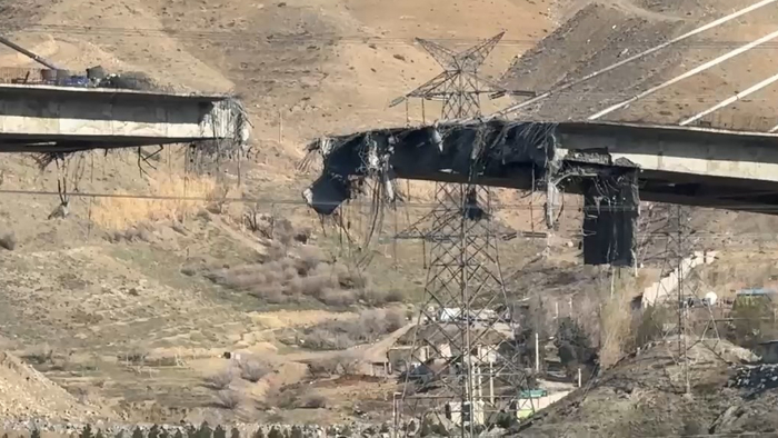 【蜗牛棋牌】美以空袭伊朗卡拉季大桥已致13人遇难