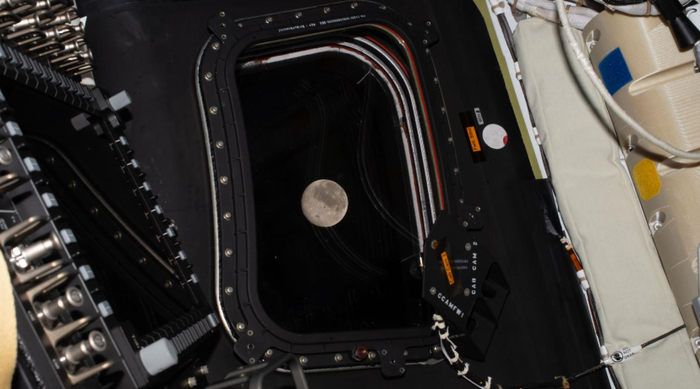 【蜗牛棋牌】美“阿耳忒弥斯2号”载人绕月任务打破人类距离地球最远飞行纪录