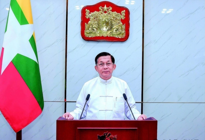 【蜗牛棋牌】缅甸当选总统敏昂莱正式宣誓就职