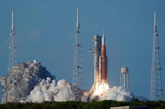 【蜗牛棋牌】厕所坏了、通讯断了、氦气漏了……一文看清美国绕月飞船到底出了哪些故障