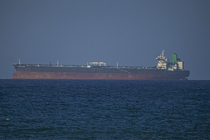 【蜗牛棋牌】特朗普称12日有34艘船只通过霍尔木兹海峡