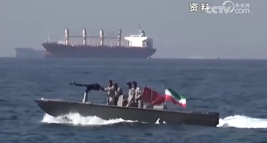 【蜗牛棋牌】伊朗宣布：没收262处“叛国者”房产！霍梅尼之孙：最高领袖正全面掌握国家事务 美军称继续对伊海上封锁，英国将派遣舰艇参加护航行动