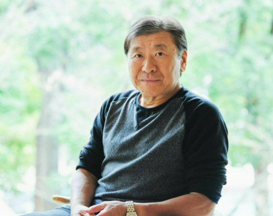 【蜗牛棋牌】日媒：《午夜凶铃》原著小说作者铃木光司去世，终年68岁