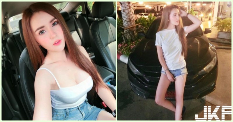 【蜗牛棋牌】超飽滿！「白皙爆乳妹」火辣身材好犯規！萬惡的「逆天奶量」讓人受不了…