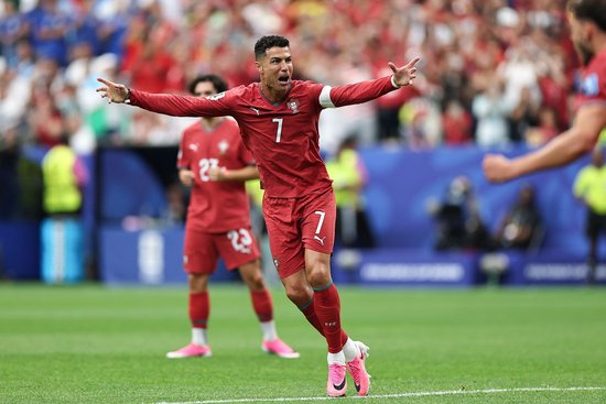【蜗牛棋牌】创纪录！本届世界杯45场小组赛已轰入137球，超越2014年的136球