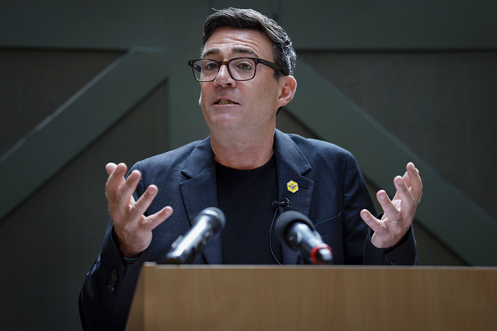 【蜗牛棋牌】英首相热门人选伯纳姆：若当选，将改变国家治理方式