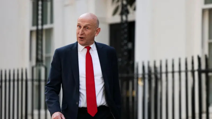 【蜗牛棋牌】英国新任首相伯纳姆任命多名内阁成员