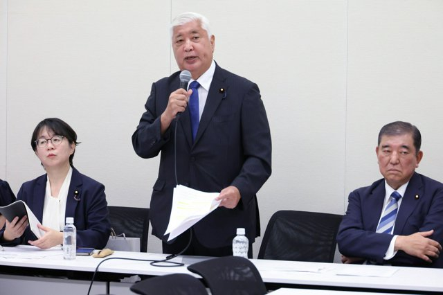 【蜗牛棋牌】日籍人士被美制裁，日政府被批态度软弱，日本外相拒绝透露与美国交涉情况